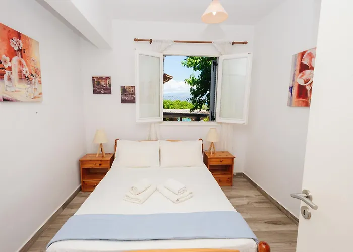 Tatil Evi George & Danai Kassiopi
