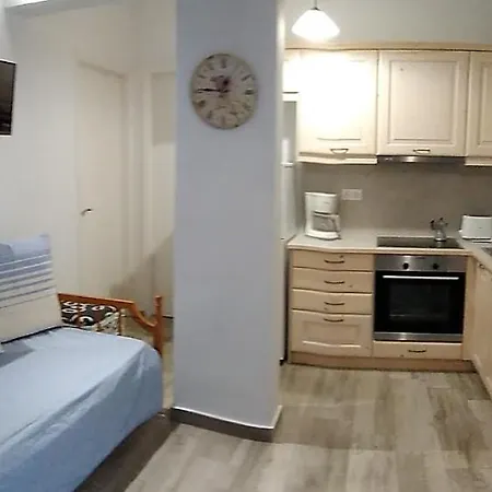 George And Danai Holiday home