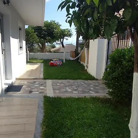 George And Danai Holiday home *