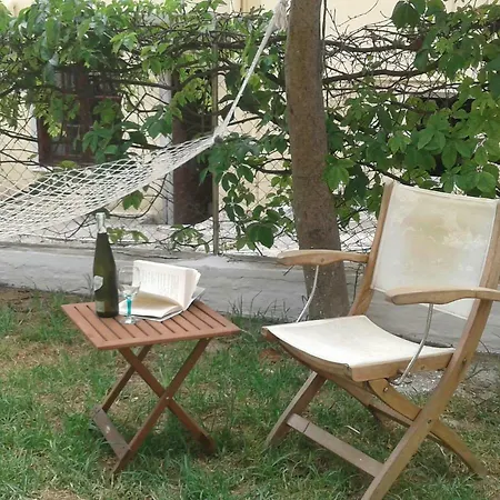 George And Danai Holiday home