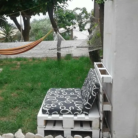 George And Danai Holiday home *