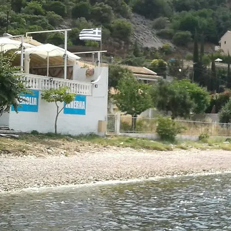 George And Danai Holiday home *